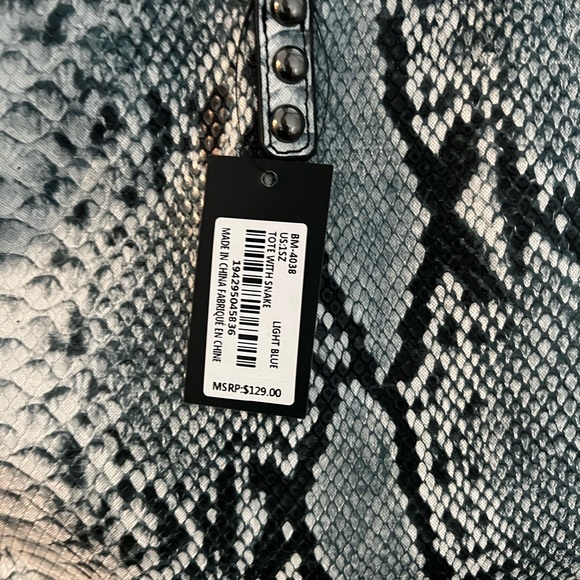 New Mischka light blue tote snake print - Picture 4 of 10
